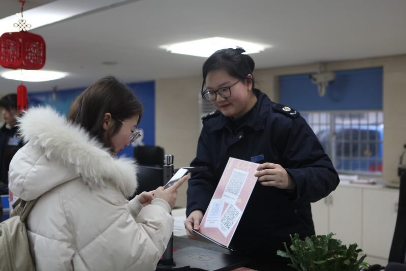 湘潭高新税务:减税降费码上知道