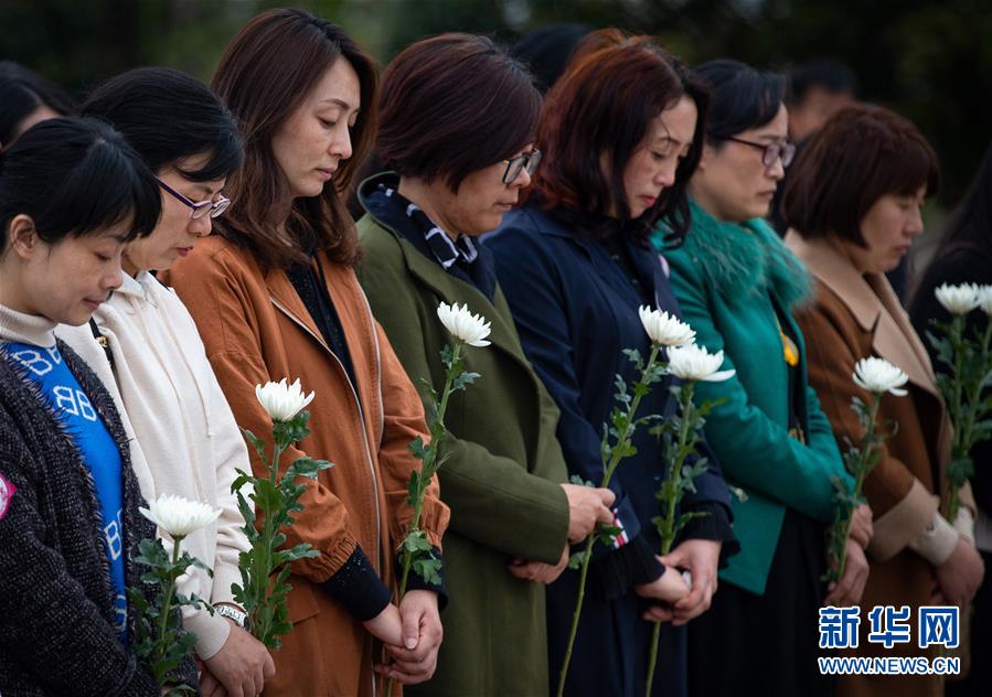 (新華全媒頭條·圖文互動)(5)祭奠,為了更好地前行
