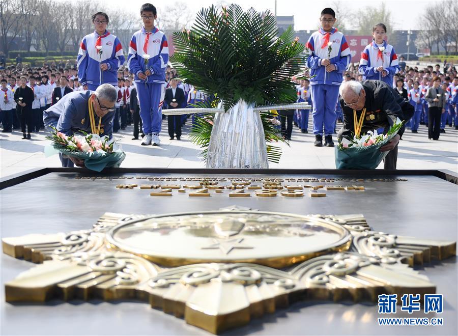 (新華全媒頭條·圖文互動)(8)祭奠,為了更好地前行