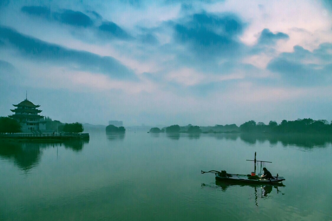 潇水晨曦