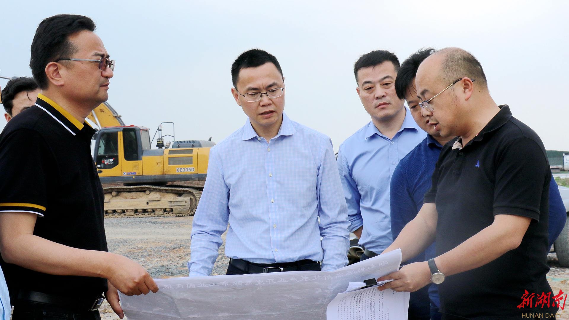 【产业立市桃源在行动】桃源县县长庞波调度县高新区重点项目建设工作