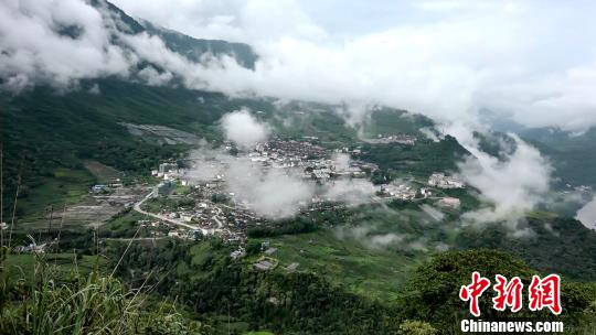 2019年4月24日4时15分在西藏林芝市墨脱县(北纬28.40度，东经94.61度)发生6.3级地震，震源深度10千米。资料图：墨脱县城。 贡桑拉姆 摄