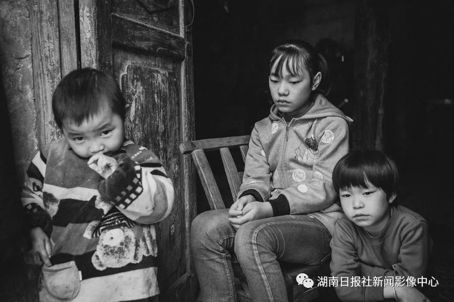 孩子,在纯真的世界里 新湖南www.hunanabc.com