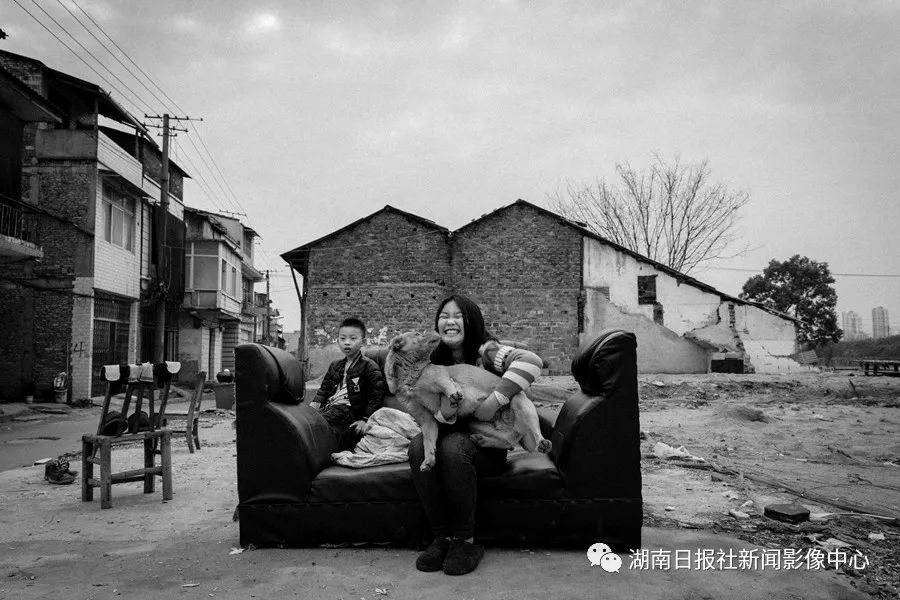 孩子,在纯真的世界里 新湖南www.hunanabc.com