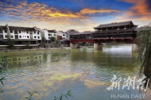 散文丨高沙吊谢璞:他在风里雨里过着普通人的生活 新湖南www.hunanabc.com