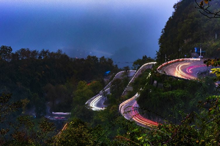 矮寨公路夜景