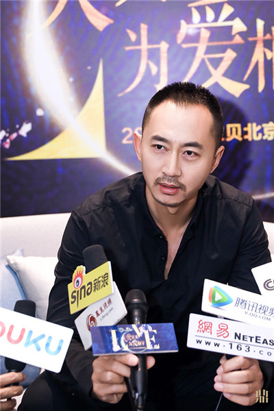 杨志刚张子健牛北壬马赫出席慈善晚宴 为公益助力