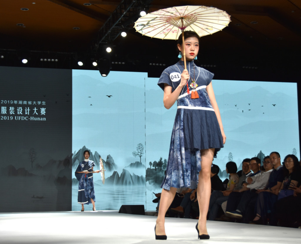 行走的艺术，视觉的盛宴——2019年湖南省大学生服装设计大赛决赛落幕 - 长理影像 - 新湖南