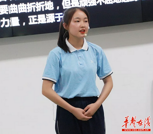 株洲幼师学校开展诗歌朗诵竞赛:声音传递和煦 朗读传递情感