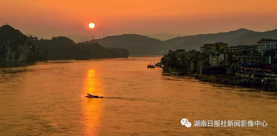 全国三个半寺的江东寺探"转轮藏"前世今生的秘密,乘船游沅水百里画廊