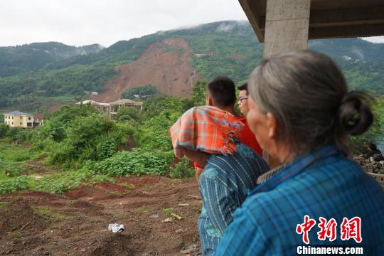 点击进入下一页