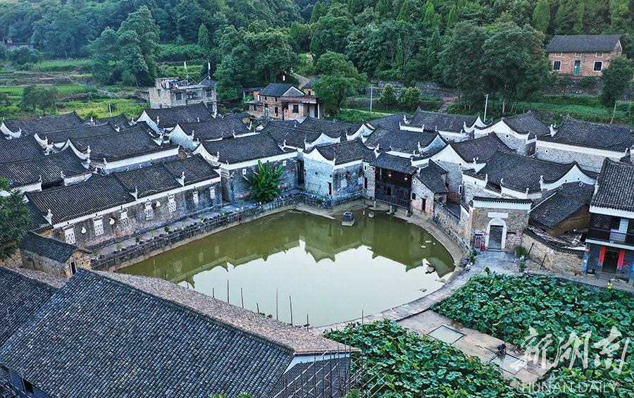 古村新貌欢乐多 新湖南www.hunanabc.com