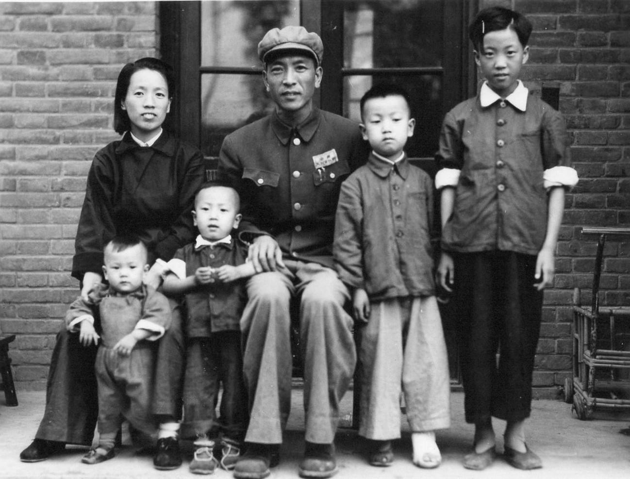 大型话剧《耿飚将军》开排,献礼耿飚将军诞辰110周年 新湖南www.hunanabc.com