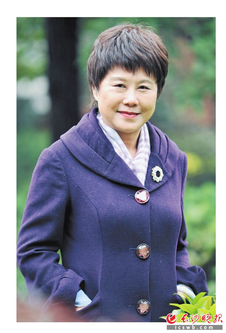 无论是对家庭，对社会，还是对职业，全国道德模范任菲莉都交出了无愧于心的答卷。 长沙晚报全媒体记者 小刘军 摄
