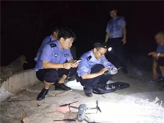 大山里的生死救援 新湖南www.hunanabc.com