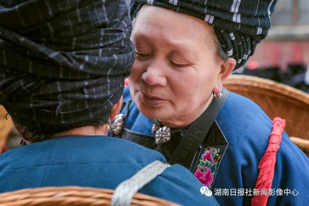梁永鸿:抓拍瞬间的感动 新湖南www.hunanabc.com