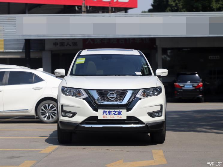 东风日产 奇骏 2020款 2.0L CVT智联七座舒适版 2WD