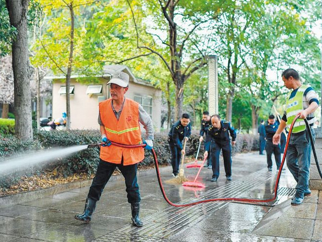 长沙深入推进“清洁长沙”行动 建设清爽靓丽民生乐园