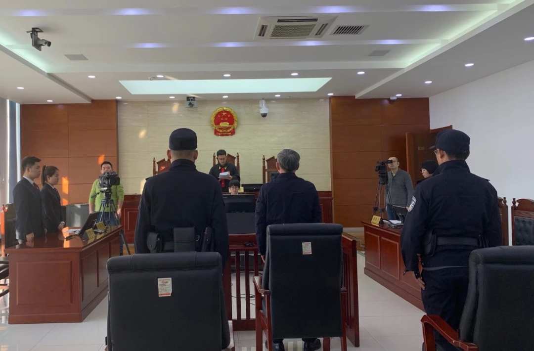 吉林省原反贪局长吴长智获刑8年受贿额近两千万元
