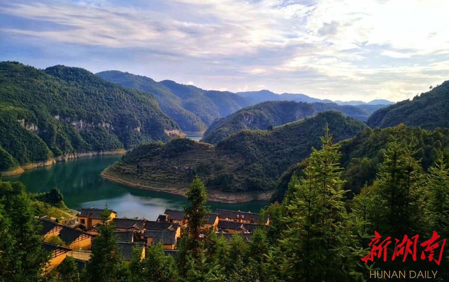 直播回顾|美丽战胜贫困 凤凰县竹山村,老洞村文旅融合