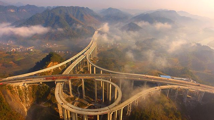 永吉高速全线通车 创领域多个“国内首例”