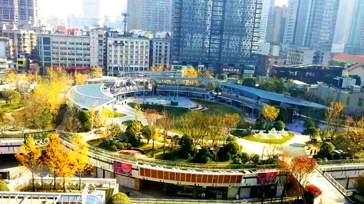 阔别9年 长沙五一广场再开放