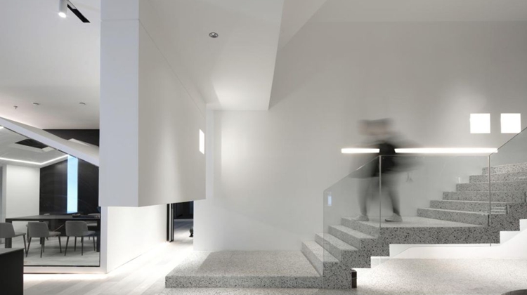 黑白极简空间，感受洁净设计的质感与魅力！