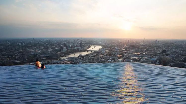 全球首个360度屋顶无边泳池有望现身伦敦