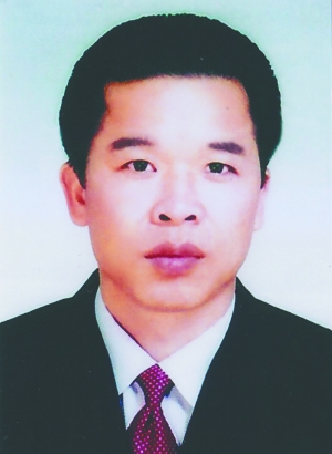 特型演员欧阳林