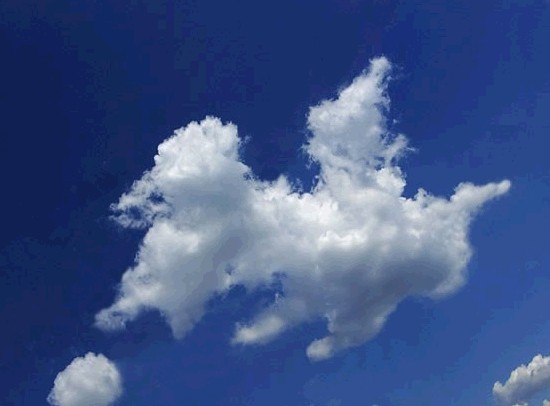 美国罕见橙色乳房云 各地奇特云朵集锦/组图