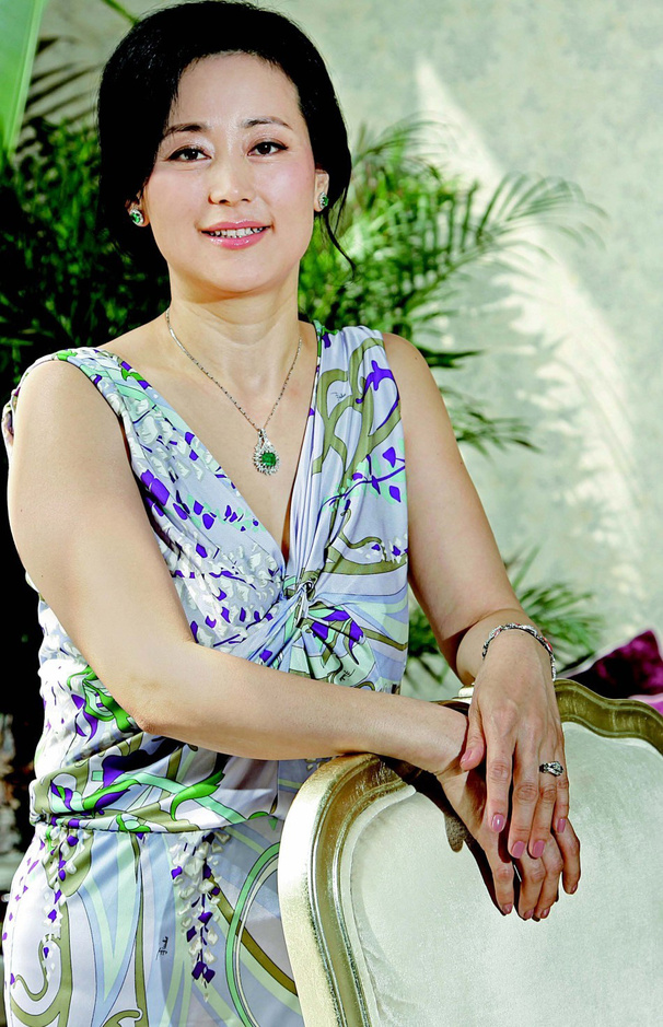 薛蛮子嫖娼被抓现行 第二任妻子美照曝光/组图