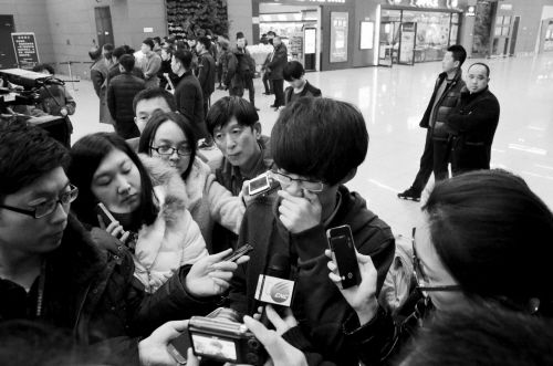 一直盘旋   昨天下午奥凯公司15:50由天津飞往沈阳的bk2870次航班