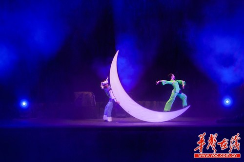 烟雨凤凰开演1月好评如潮被赞秒杀同类演出