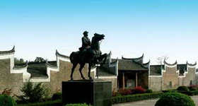 平江道德建设浇艳文明花