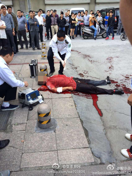 温州男子被当街割喉捂伤口走70米倒下身亡