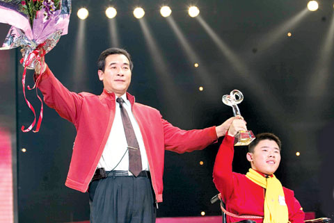 2006感动中国年度人物黄舸