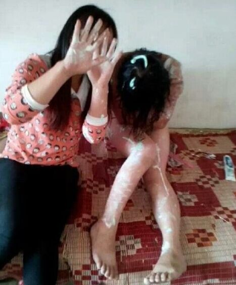 愤怒!中学女生殴打同学发裸照! - 柏村休闲居 - 柏村休闲居