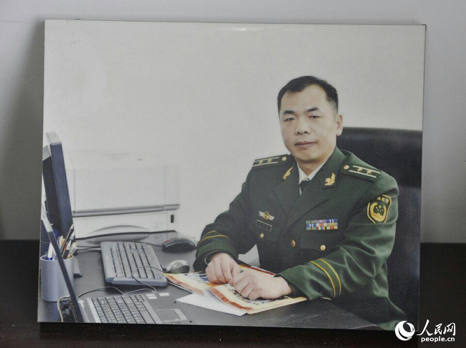 人民网记者唐述权摄人民网天津8月18日电(赵恩泽) 2015年8月12日,天津