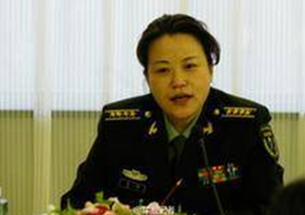 她是新中国阅兵史上首位女将军领队