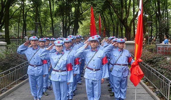 沅陵举办“重走红军路”活动