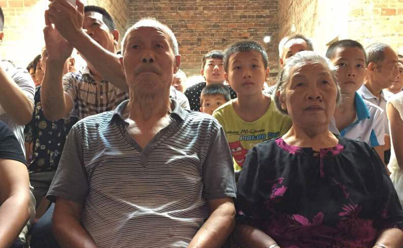 刘欣荣 陈芬) 9月3日一大早,湖南省衡阳县金兰镇泉溪村就热闹起来了