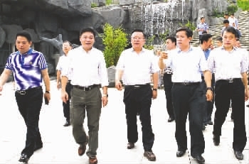 湘南构筑新风景——郴州建设湘南承接产业转移示范区纪实