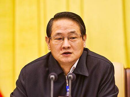 易炼红：以啃硬骨头的攻坚精神稳增长惠民生