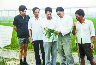 兴县富民好班长——记长沙县原县委书记陈香成
