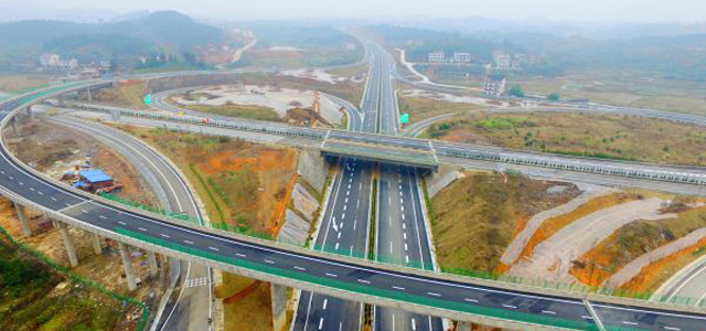 邵坪高速建设进入最后冲刺 与沪昆高铁实现无缝对接
