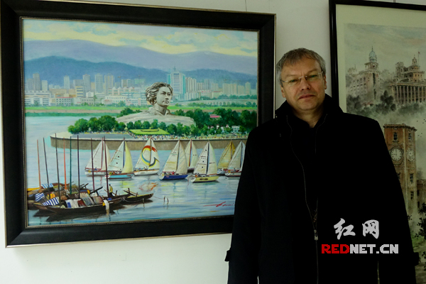ganin和他的油画《橘子洲头》.