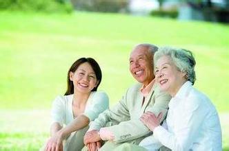 两会最强音：将“老人节”纳入法定节假日