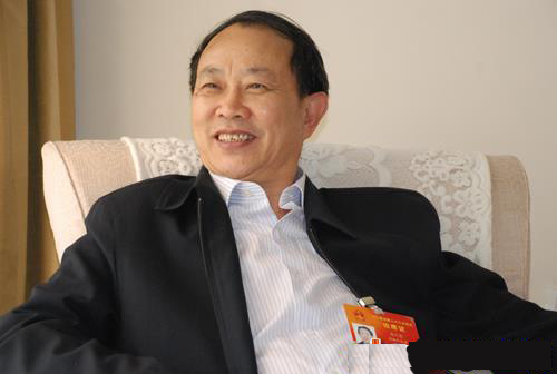 全国人大代表陈代富：让供给侧结构性改革早日落地生根
