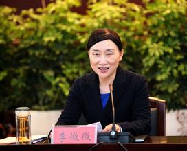 李微微看望慰问我省全国两会报道新闻工作者