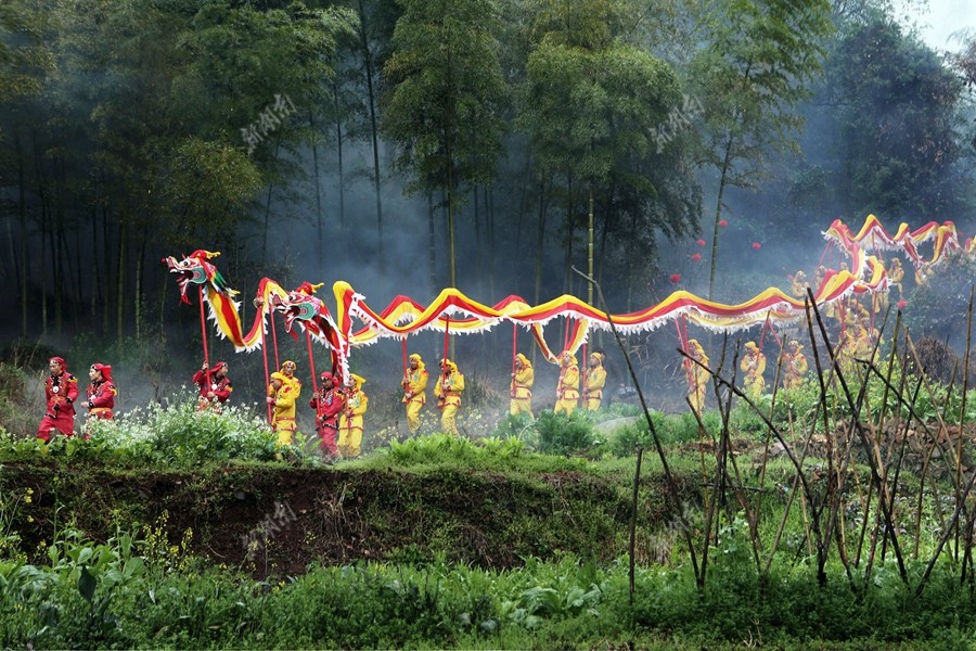 湖南人的一天丨一场关于龙的神秘祭祀